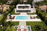 Frontline Golf Villa for sale Marbella Spain (16) (Large)