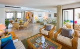 Frontline Beach Apartment Puerto Banus (24)