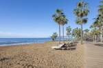 Beachfront Apartment Marbella East Spain (11)